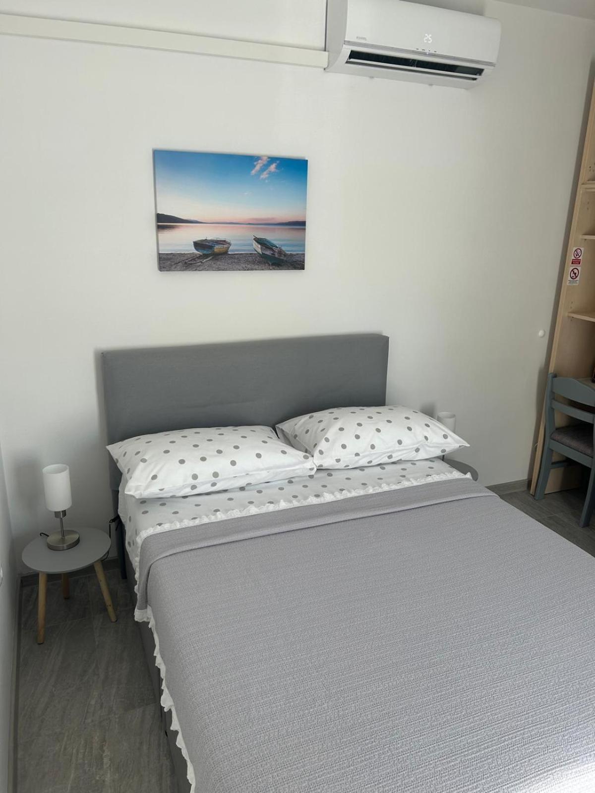 Room Sleep & Fly Kastela Dış mekan fotoğraf